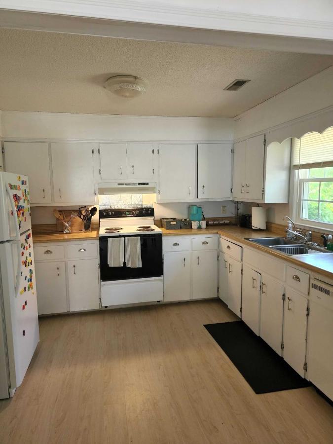 Cottage By The Beach Best Suited For Large Groups Município de Município de Wilmington Exterior foto
